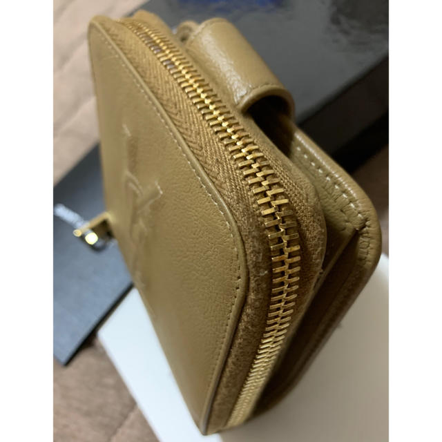 Saint Laurent(サンローラン)のSAINT LAURENT／折り財布(ベージュ色) レディースのファッション小物(財布)の商品写真