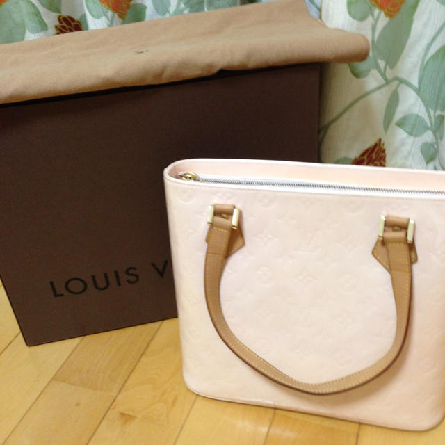 LOUIS VUITTON - LOUIS VUITTON  ヴェルニ