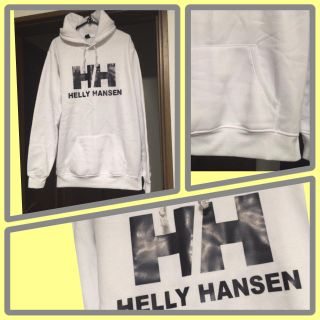 ヘリーハンセン(HELLY HANSEN)のヘリーハンセン ／パーカー白(パーカー)