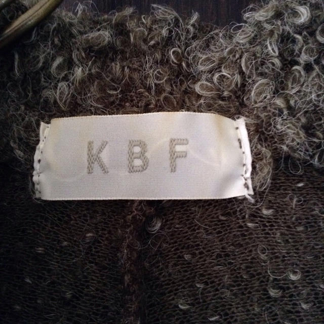 KBF(ケービーエフ)のくるくる生地のライトアウター レディースのジャケット/アウター(その他)の商品写真