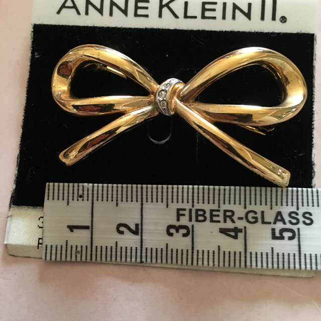 ANNE KLEIN(アンクライン)のみかん様 専用 レディースのアクセサリー(ブローチ/コサージュ)の商品写真