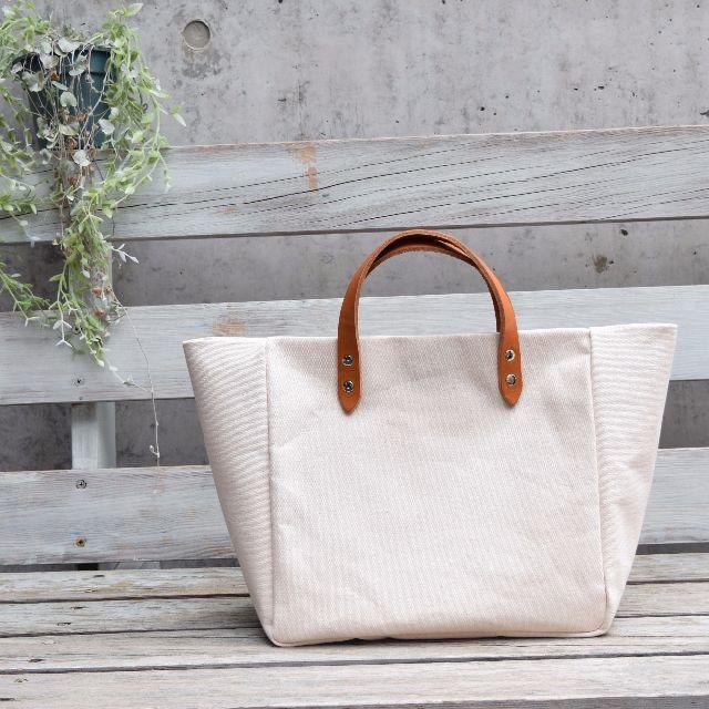 MUJI (無印良品) - 毎日一緒にいたい帆布とレザーの多機能キャンバストート　ホワイト（生成り）