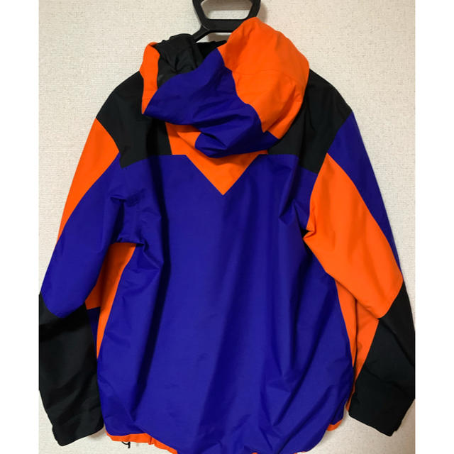 THE NORTH FACE(ザノースフェイス)の19SS ザ・ノース・フェイス RAGE ゴアテックス シェルプルオーバー メンズのジャケット/アウター(マウンテンパーカー)の商品写真