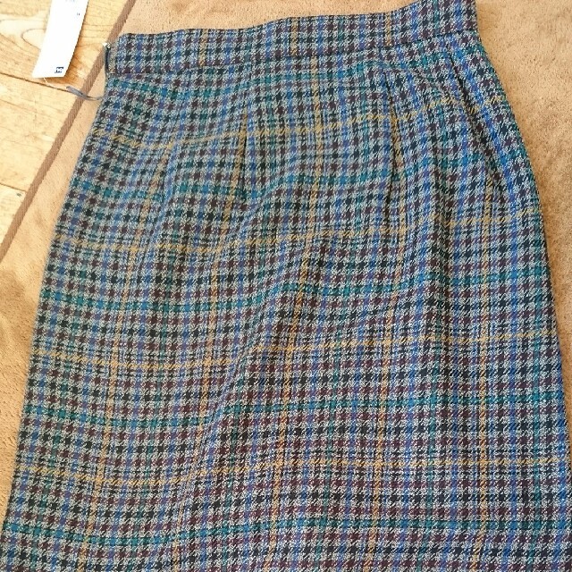 GU(ジーユー)のGU チェックナローミディスカートAm 07 GLAY レディースのスカート(ひざ丈スカート)の商品写真