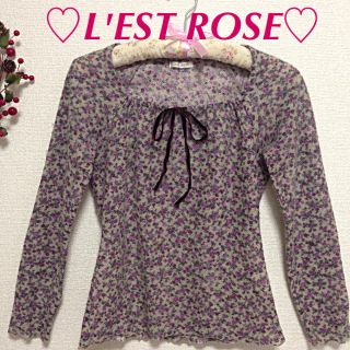 レストローズ(L'EST ROSE)のL'EST ROSE ♡ 花柄カットソー(カットソー(長袖/七分))