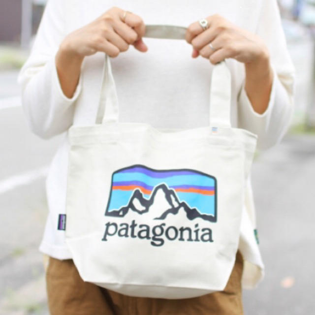 patagonia(パタゴニア)の最新2019 パタゴニア ミニトートバッグ 新品未使用品 レディースのバッグ(トートバッグ)の商品写真