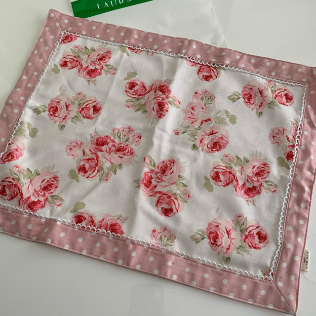 Laura Ashley ローラアシュレイ ピオニー ランチョンマットの通販 By Lara S Shop ローラアシュレイならラクマ Laura Ashley ローラアシュレイ ピオニー ランチョンマットの通販 By Lara S Shop ローラアシュレイならラクマ