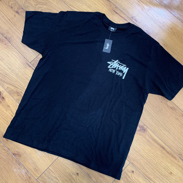 STUSSY(ステューシー)のstussy  ニューヨークNewyork 限定販売　Tシャツ　ブラックLサイズ メンズのトップス(Tシャツ/カットソー(半袖/袖なし))の商品写真