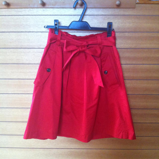 エフデ(ef-de)の夏物セール♥エフデ真っ赤なスカート(ひざ丈スカート)