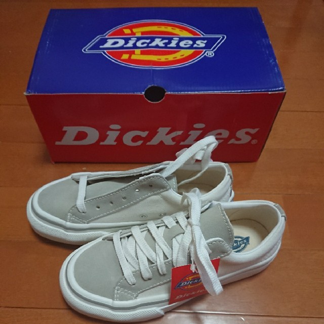 Dickies(ディッキーズ)のDickies スニーカー ホワイト 22cm  キッズ/ベビー/マタニティのキッズ靴/シューズ(15cm~)(スニーカー)の商品写真