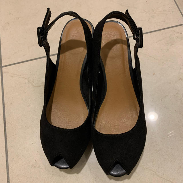 GU(ジーユー)のGU  ウェッジソールサンダル　BLACK：M (23.5㎝) レディースの靴/シューズ(ハイヒール/パンプス)の商品写真