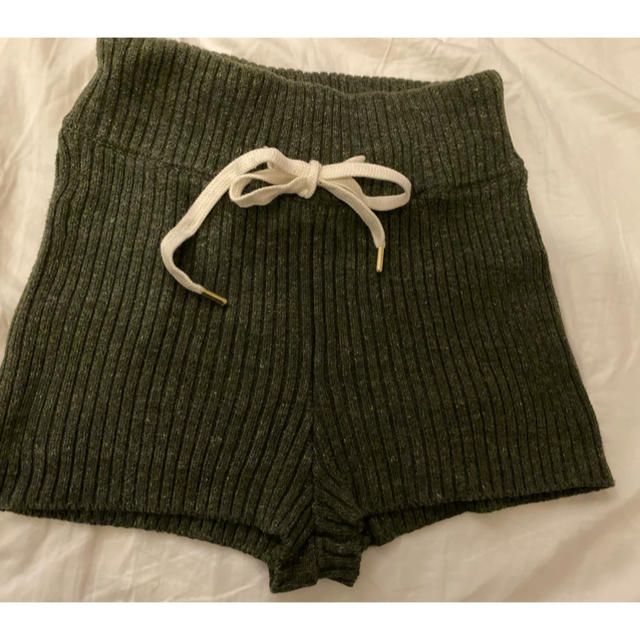 Juemi Heather Knit Shorts OLIVE 値下げしましたの通販 by Chris ♡断捨離中｜ラクマ 好評最新作