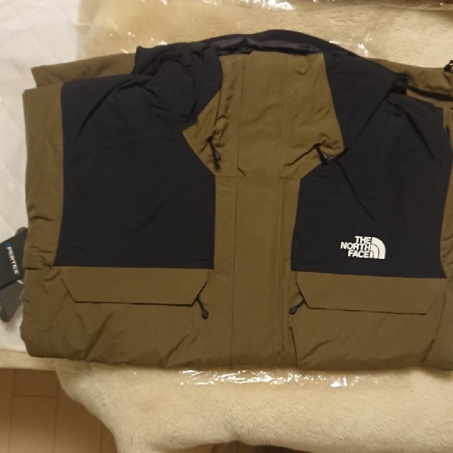 THE NORTH FACE(ザノースフェイス)の新品ノースフェイスビーチグリーン3WAYゲートキーパートリクライメイトジャケット メンズのジャケット/アウター(ナイロンジャケット)の商品写真