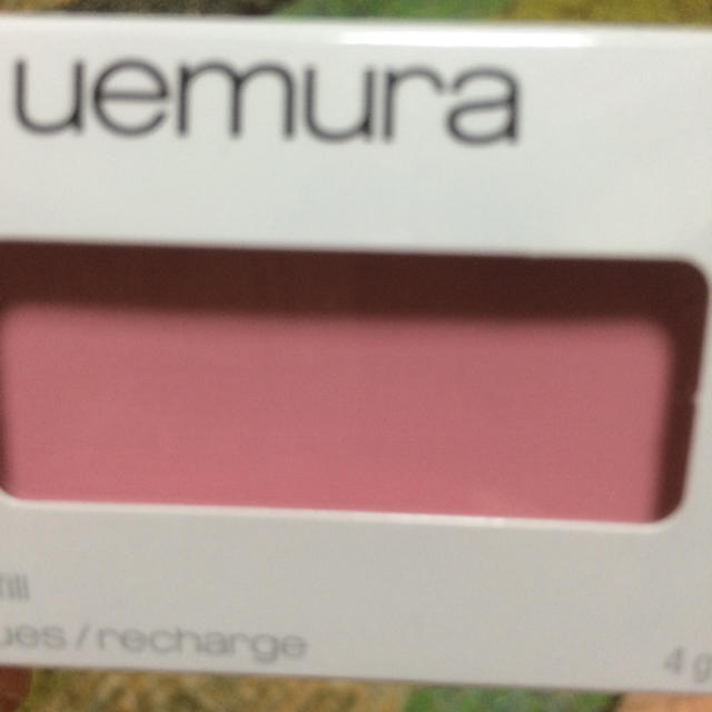 shu uemura(シュウウエムラ)のshu uemuraチーク コスメ/美容のベースメイク/化粧品(チーク)の商品写真