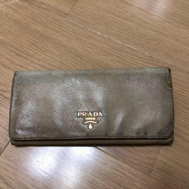 PRADA(プラダ)のPRADA 長財布 レディースのファッション小物(財布)の商品写真