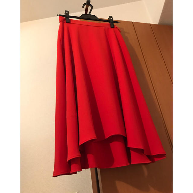 DEUXIEME CLASSE(ドゥーズィエムクラス)の GALLARDAGALANTEガリャルダガランテ赤フレアスカートXmasに レディースのスカート(ひざ丈スカート)の商品写真