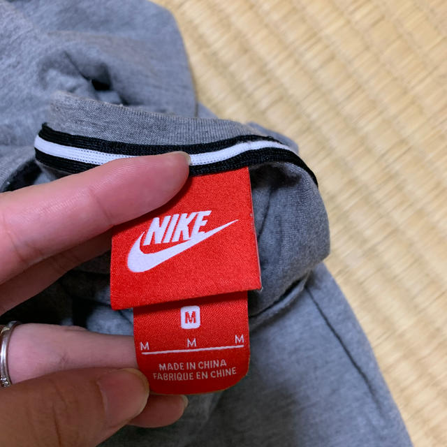 NIKE(ナイキ)のNIKE 長袖 レディースのトップス(Tシャツ(長袖/七分))の商品写真