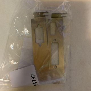DVI/HDMI/d-sub15ロープロファイルブラケット グラボ　ビデオカード(PCパーツ)