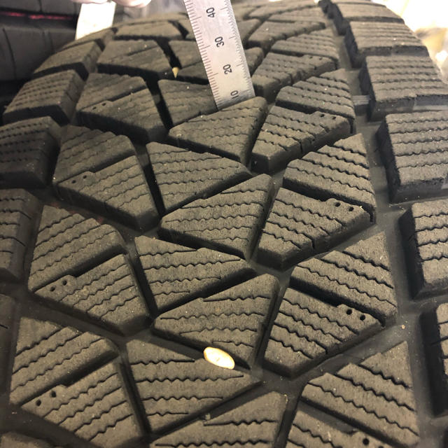 スタッドレスタイヤ・ホイール4本セット　225/65R17 2