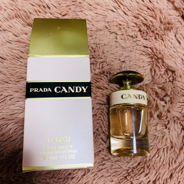 PRADA(プラダ)のプラダ　キャンディ　ロー　オーデトワレ　香水 コスメ/美容の香水(香水(女性用))の商品写真