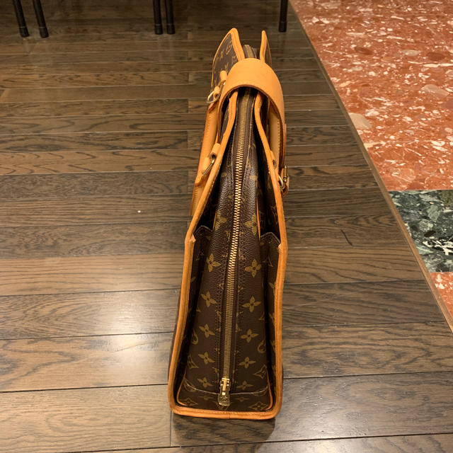 LOUIS VUITTON(ルイヴィトン)のLV メンズのバッグ(その他)の商品写真