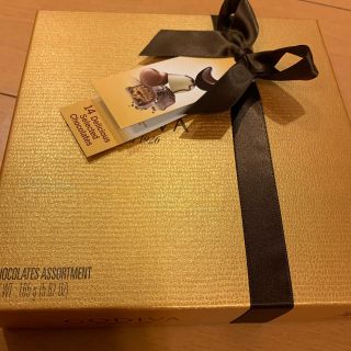 チョコレート(chocolate)の新品未開封 GODIVA ゴディバ　チョコレート １4粒入り(菓子/デザート)