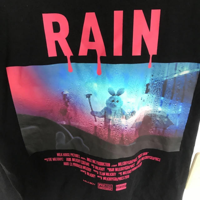 MILKBOY(ミルクボーイ)のMILKBOY ミルクボーイ RAIN BUNNY Tシャツ うさぎ ブラック  メンズのトップス(Tシャツ/カットソー(半袖/袖なし))の商品写真