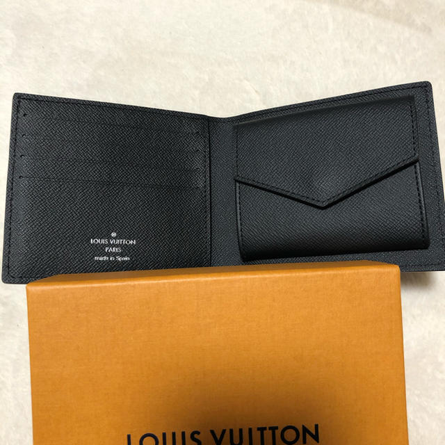 LOUIS VUITTON(ルイヴィトン)のルイヴィトン ポルトフォイユ マルコ 二つ折り財布 メンズのファッション小物(折り財布)の商品写真