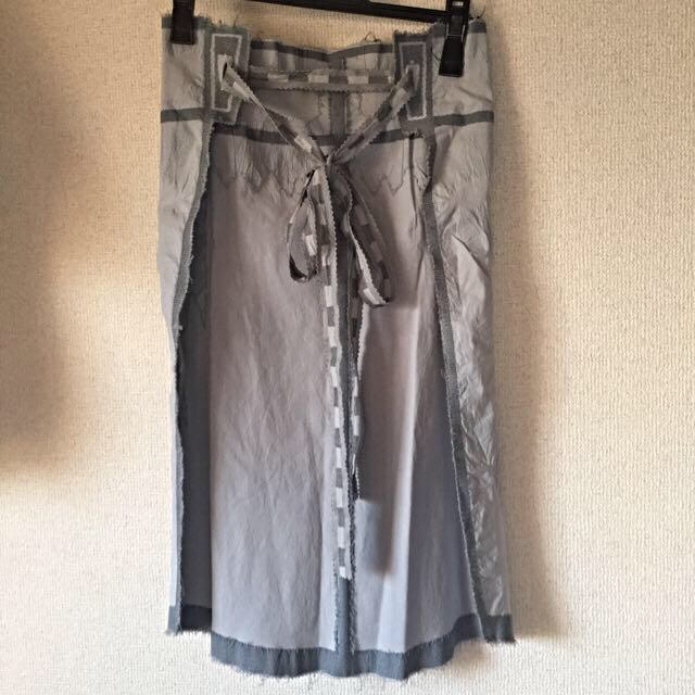 ISSEY MIYAKE(イッセイミヤケ)のイッセイa-pocスカート レディースのスカート(ひざ丈スカート)の商品写真