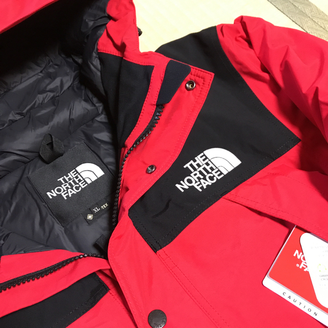 THE NORTH FACE(ザノースフェイス)の✨希少✨ノースフェイス マウンテンダウンジャケット レッド XL メンズのジャケット/アウター(ダウンジャケット)の商品写真