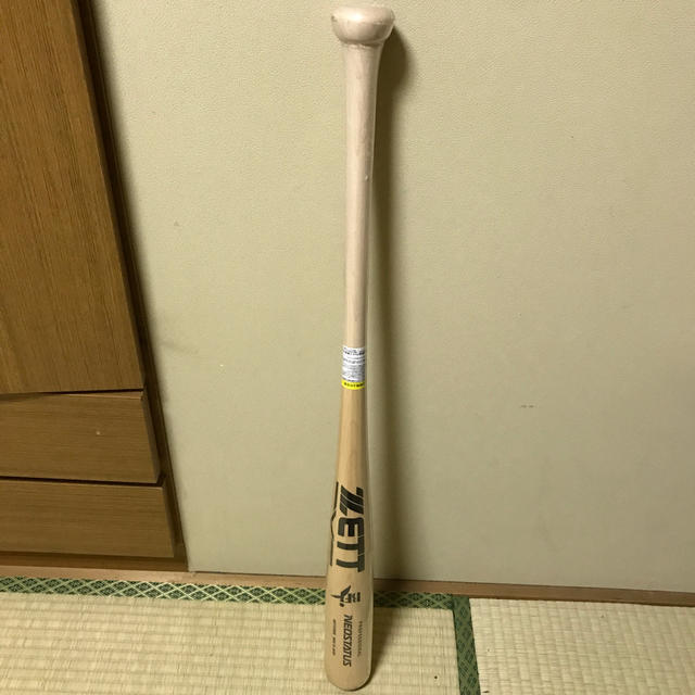 ZETT(ゼット)のネオステイタス 木製バット スポーツ/アウトドアの野球(バット)の商品写真