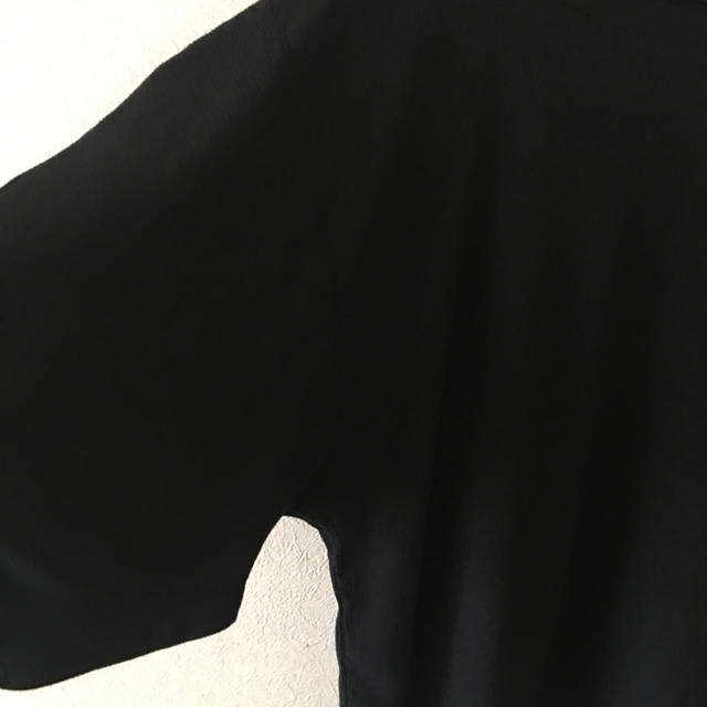 ZARA(ザラ)の美品 ZARA ザラ パワーショルダー トップス M 黒 レディースのトップス(カットソー(長袖/七分))の商品写真