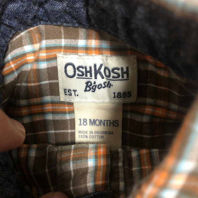 OshKosh(オシュコシュ)のOSHKOSH シャツロンパース 18month キッズ/ベビー/マタニティのベビー服(~85cm)(ロンパース)の商品写真
