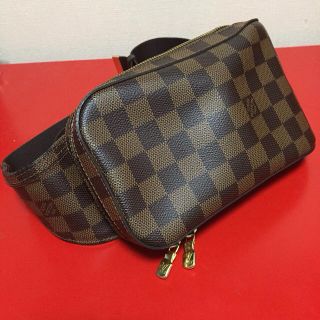 ルイヴィトン(LOUIS VUITTON)の美品 正規品 ヴィトン ジェロニモス(ボディーバッグ)