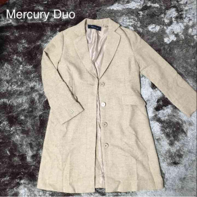 MERCURYDUO(マーキュリーデュオ)のMercuryDuoベージュロングコート レディースのジャケット/アウター(チェスターコート)の商品写真