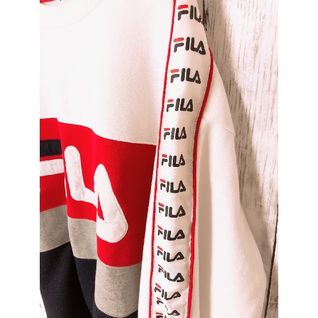 FILA(フィラ)の【 FILA 】【 ビッグロゴ 】 裏起毛 トレーナー メンズのトップス(スウェット)の商品写真