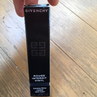 ジバンシィ(GIVENCHY)の未使用品☆ジバンシイ 口紅 INTERDIT VINYL 08(口紅)