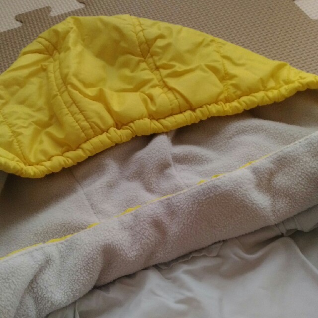 UNIQLO(ユニクロ)のユニクロ　中綿パーカー　80 キッズ/ベビー/マタニティのベビー服(~85cm)(ジャケット/コート)の商品写真