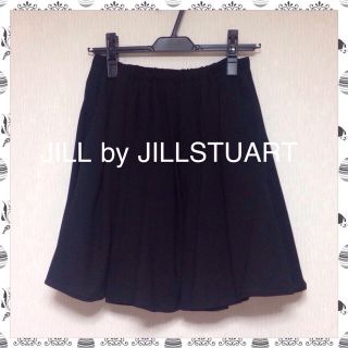 ジルバイジルスチュアート(JILL by JILLSTUART)のJILL  ♡ ブラックフレアスカート(ミニスカート)