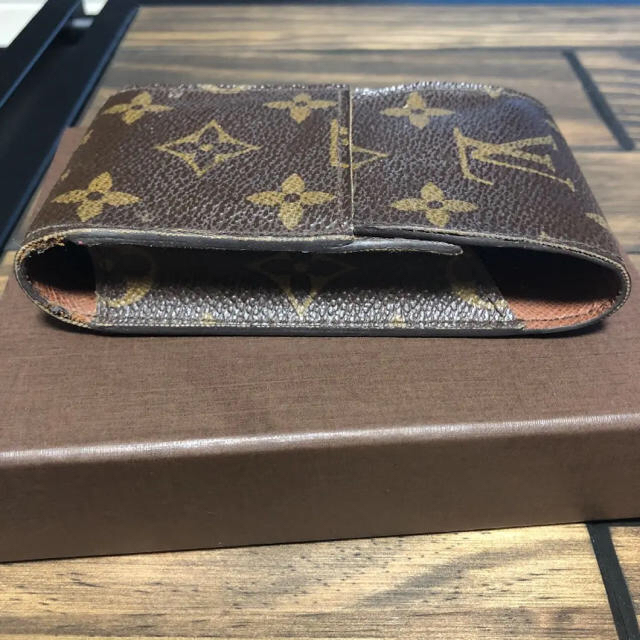 LOUIS VUITTON(ルイヴィトン)のれんくん様専用　ルイヴィトン　モノグラム　シガレットケース　中古品 メンズのファッション小物(タバコグッズ)の商品写真