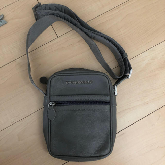 3日間限定価格EMPORIO ARMANI ショルダーバッグ