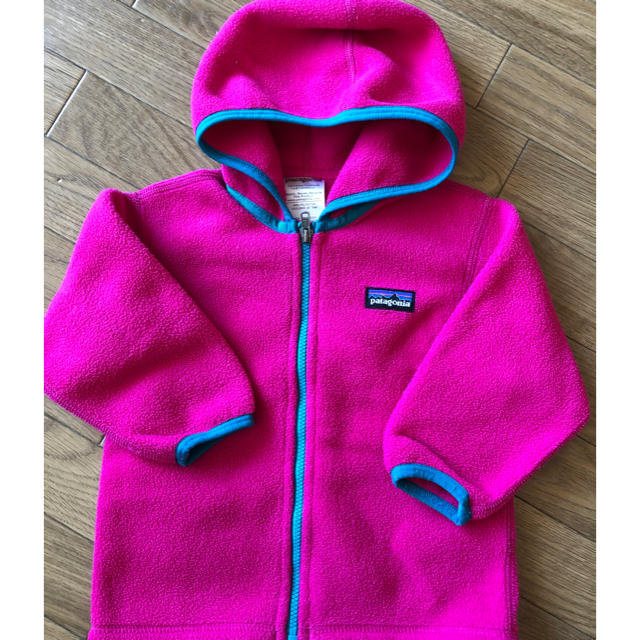 patagonia(パタゴニア)のyama様専用　Patagoniaパタゴニア ベビーパーカー 12M used キッズ/ベビー/マタニティのベビー服(~85cm)(ジャケット/コート)の商品写真