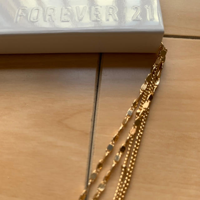 FOREVER 21(フォーエバートゥエンティーワン)のForever21 ゴールドメダル3連ネックレス レディースのアクセサリー(ネックレス)の商品写真