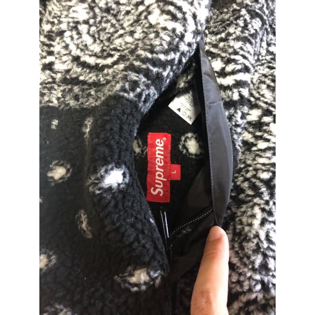 Supreme(シュプリーム)のSupreme reversible bandana fleece jacket メンズのジャケット/アウター(ブルゾン)の商品写真