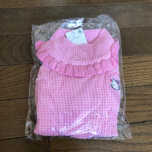 サンリオ(サンリオ)のハローキティ 薄手ニット キッズ/ベビー/マタニティのキッズ服女の子用(90cm~)(ニット)の商品写真