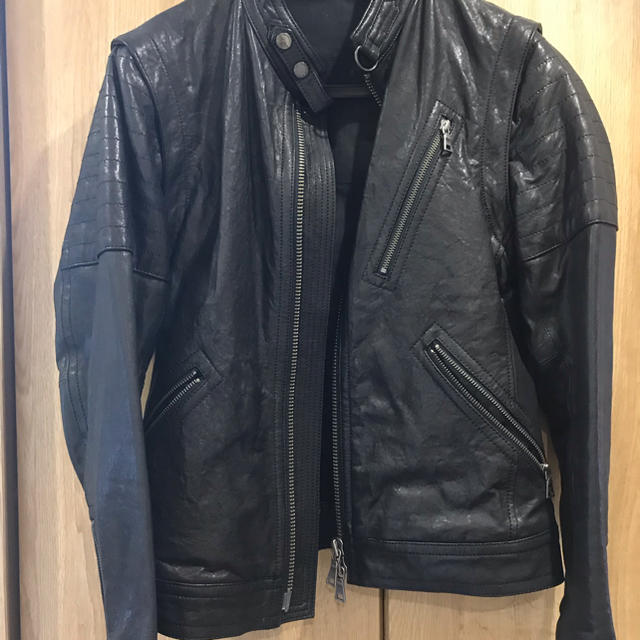 BURBERRY BLACK LABEL(バーバリーブラックレーベル)のバーバリーブラックレーベル　ライダースジャケット　黒レザー　Mサイズ メンズのジャケット/アウター(レザージャケット)の商品写真