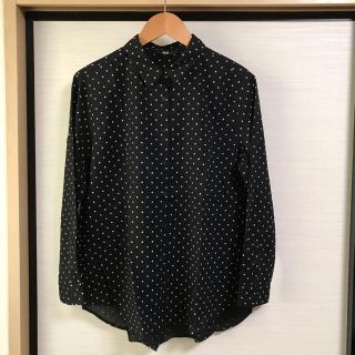 ユニクロ(UNIQLO)のユニクロ　レーヨンエアリープリントブラウス （ドット・長袖）(シャツ/ブラウス(長袖/七分))