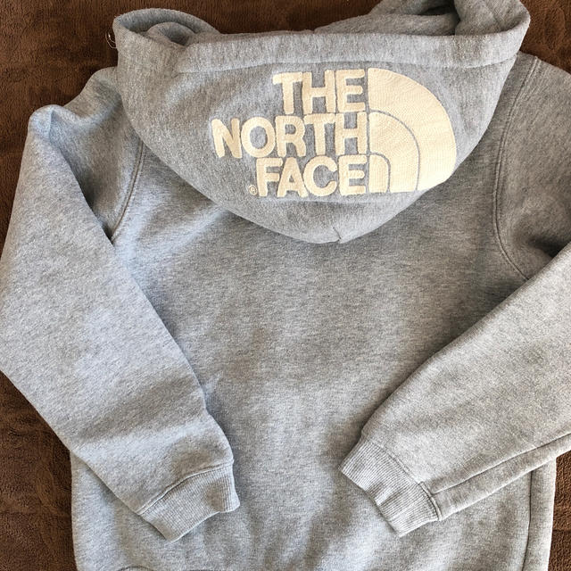 THE NORTH FACE(ザノースフェイス)のノースフェイス パーカー150 キッズ/ベビー/マタニティのキッズ服男の子用(90cm~)(その他)の商品写真