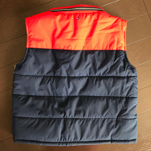 TOMMY HILFIGER(トミーヒルフィガー)のナミママ♡様専用☆トミーヒルヒィガー☆キッズベスト110 キッズ/ベビー/マタニティのキッズ服男の子用(90cm~)(ジャケット/上着)の商品写真