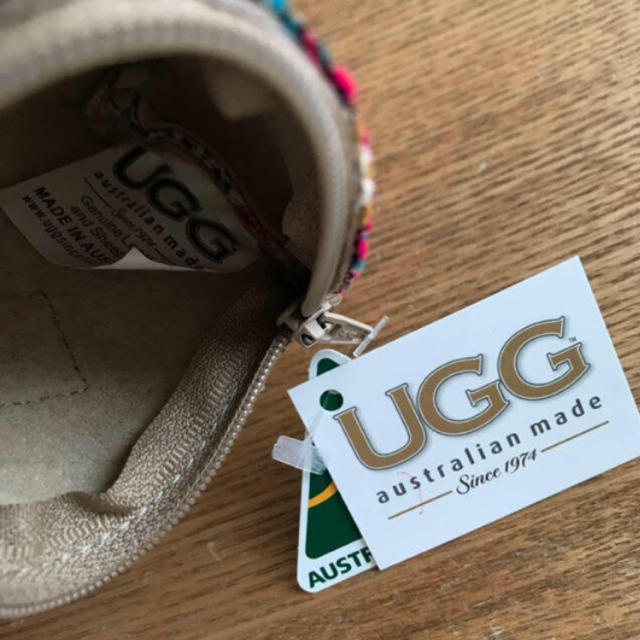 UGG(アグ)のUGG コインケース  ポーチ レディースのファッション小物(コインケース)の商品写真